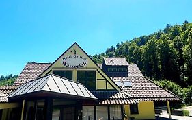 Hotel zum Wasserfall Garni